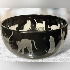 Correia Cat Art Glass Black Bowl
